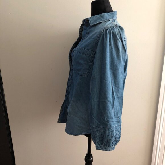 American Eagle Women's Denim Long Sleeve Button-Up Shirt Size‎ Small NWT Stylish - Picture 7 of 11
